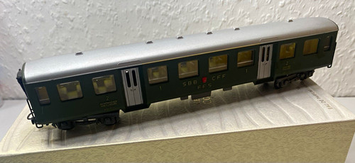 Kleinbahn 380 H0 1:87 SBB  CFF FFS Personenwagen 1./2. Klasse AB/4 1135 grün  | Condition: Gebraucht