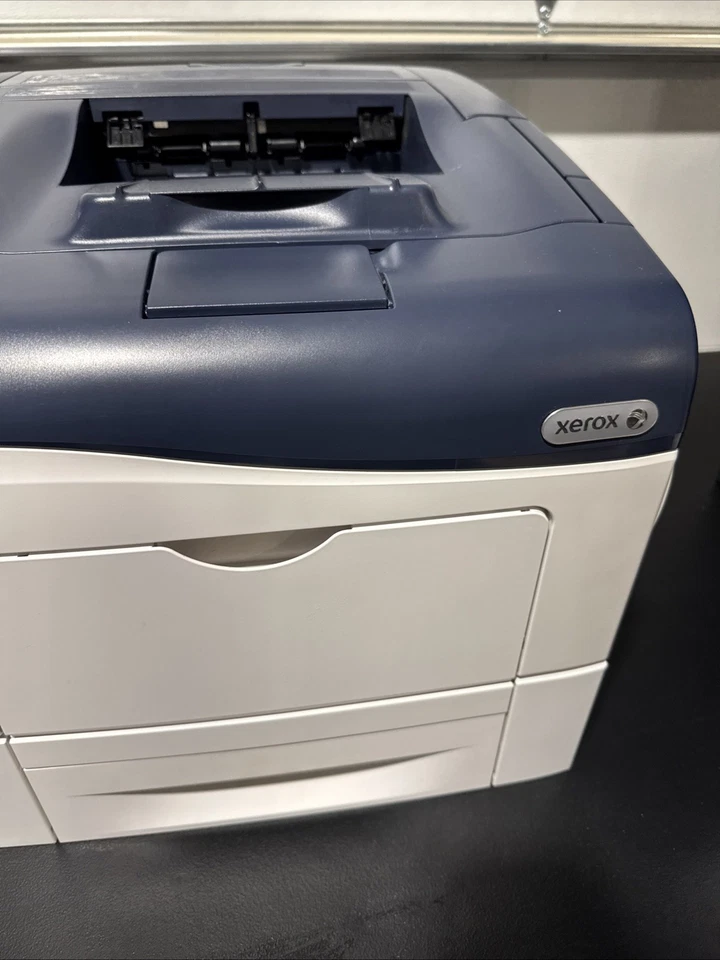 Impresora láser color Xerox VersaLink C400 usada, 25.000 impresiones, PROBADA Foto 3 de 4