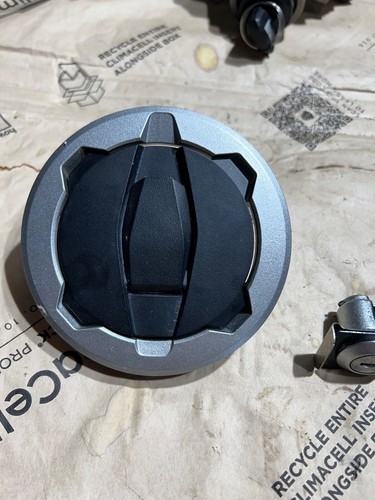 2020 kawasaki z900 key ignition set - Picture 10 of 11