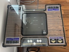 ASTEROIDS DELUXE ARCADE COCKTAIL MACHINE by A...