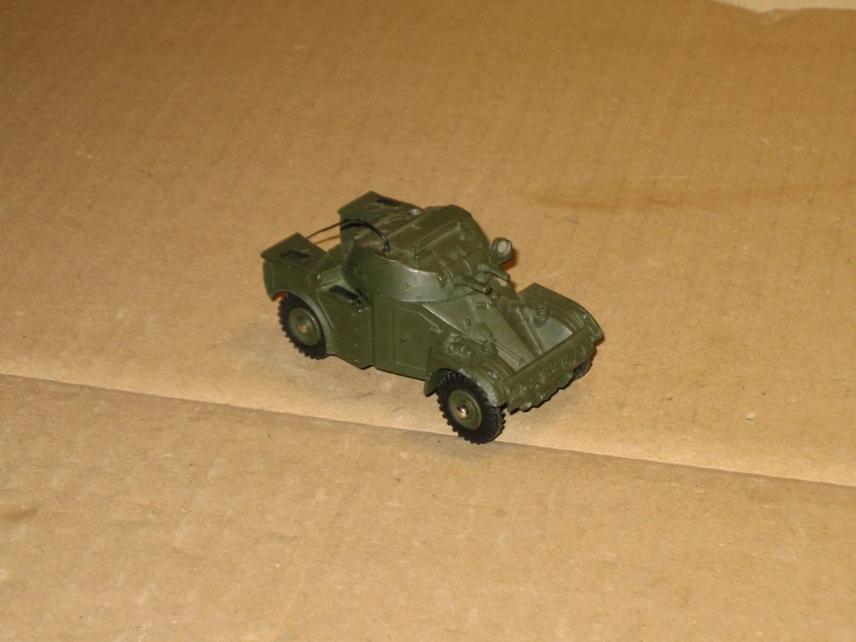 Dinky Toys - 1:43 - Réf .676 Engin Blindé Daimler - Made in - Catawiki