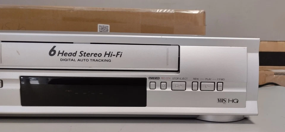 FUNAI VIDEOREGISTRATORE VHS 6 TESTINE HI-FI STEREO CON TELECOMANDO - Immagine 3 di 4