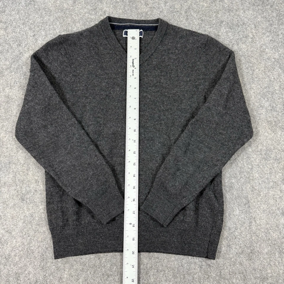 Suéter Pullover Club Room Cuello en V Para Hombre Talla Pequeña Gris Oscuro Mezcla de Lana Merino Foto 4 de 4