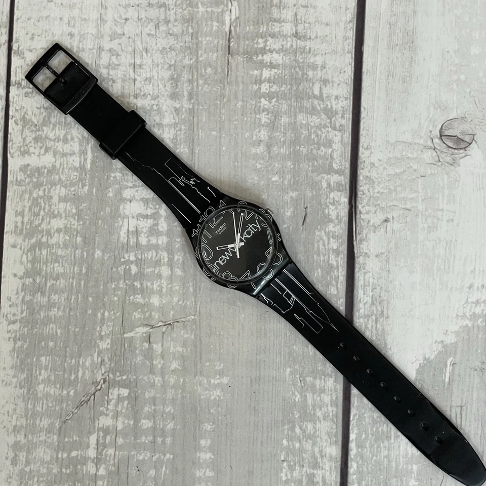 Reloj Swatch GZ209 Lines in the Sky NYC 2009 batería nueva funcionando Foto 4 de 4