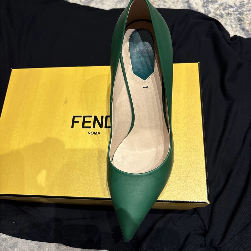 Zapatos de tacón alto Fendi para mujer 38,5 Foto 2 de 4