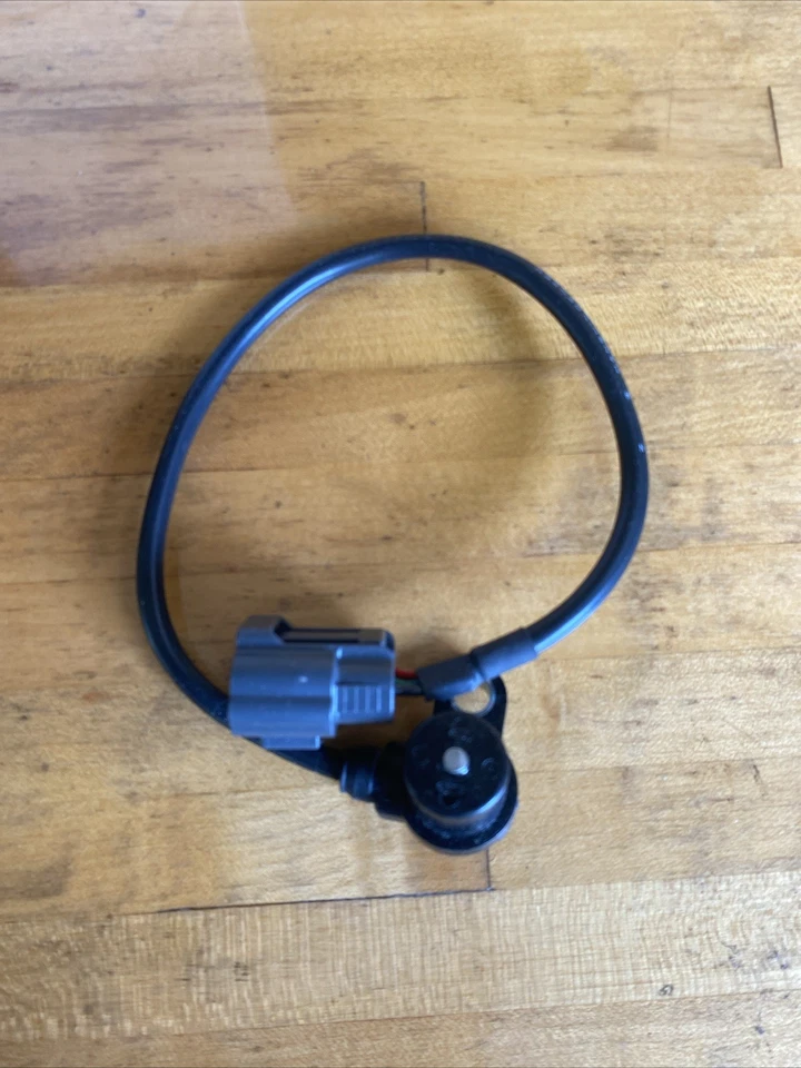 Z501-18-221 Genuine Engine Crankshaft Position Sensor For Mazda MX-3 Protege - Image 2 of 4