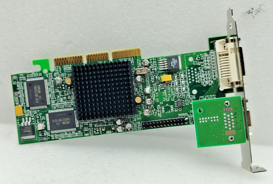 Graphic Card Matrox Matrox G550 32Mb Ddr Sgram G55+Mdha32Db 7012-03 Rev: A New - Image 2 of 4