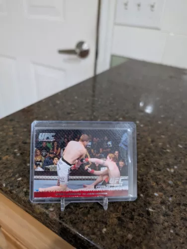 2009 Topps UFC ROUND 1 ROOKIE CARD JOE LAUZON #53 (RC)  