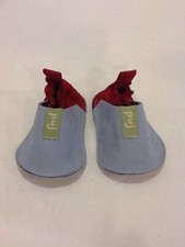 The Puj Unos Baby Newborn Infant Symmetrically Designed Crib Baby Shoes NWOT