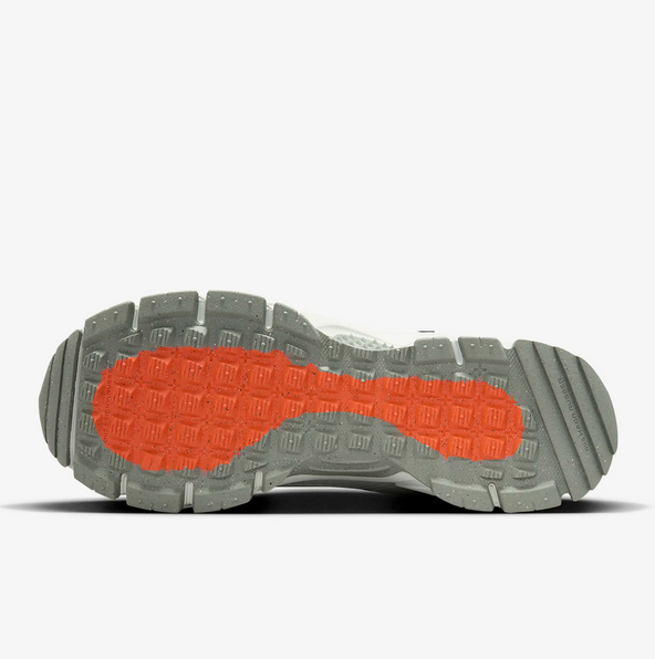 Nike Zoom Vomero Roam Black Light Silver Jade Horizon FV2295-001