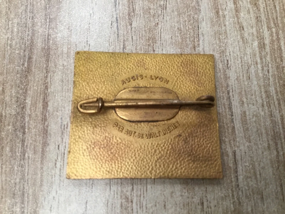 INSIGNE MARINE. DRAGUEUR 317 AUGIS LYON. PAR AUT DE WALT DISNEY - Photo 2/2