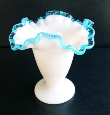 花瓶・フラワースタンド 231 Vintage Fenton Pastel Milk glass