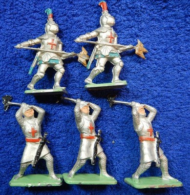 Crescent Toy England - 5 Ritter in Rüstung