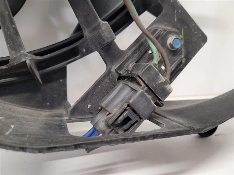 2007-2011 DODGE NITRO радиатор вентилятор мотор вентилятор в сборе 68003974AA - Изображение 3 из 4