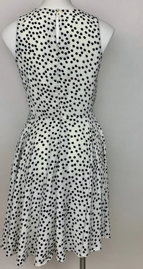 Nuevo con etiquetas Vestido ondulado para mujer Hawthorn blanco lunares punto azúcar XS sin mangas Foto 2 de 4