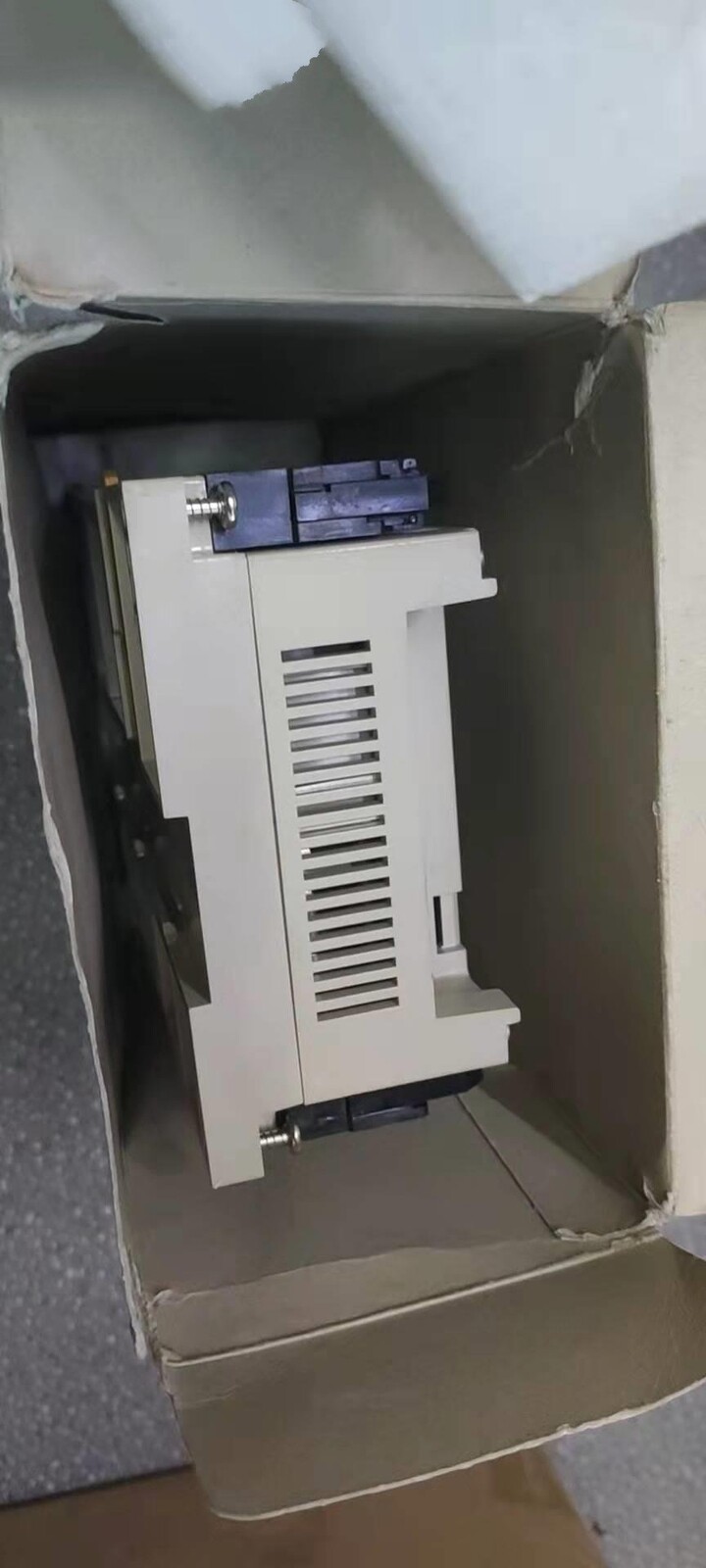 1PCS new   C28H-C5DR-DE Via DHL or Fedex #A6-3