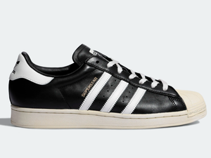 all black leather adidas trainers