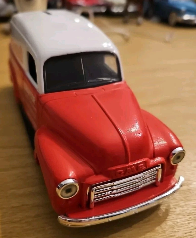 ERTL 1951 GMC PANEL VAN #12  ANDY GRANATELLI SPEED EQUIPMENT  STOCK# B517 - Image 4 of 4