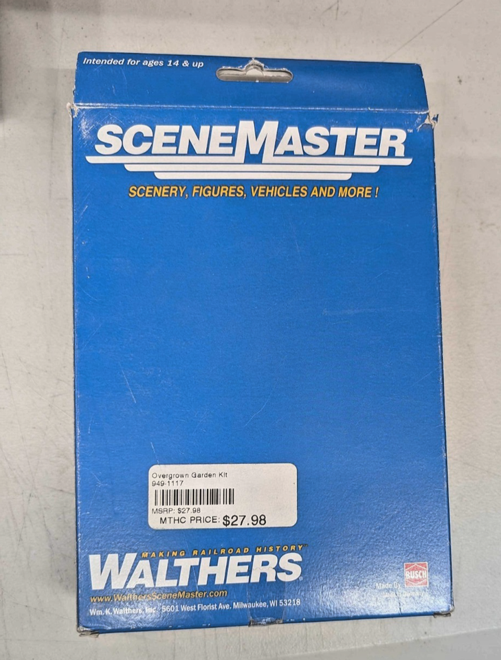 NEW Walthers Cornerstone HO Scale Plain Billboards 2 Pack 933-3133 FREE