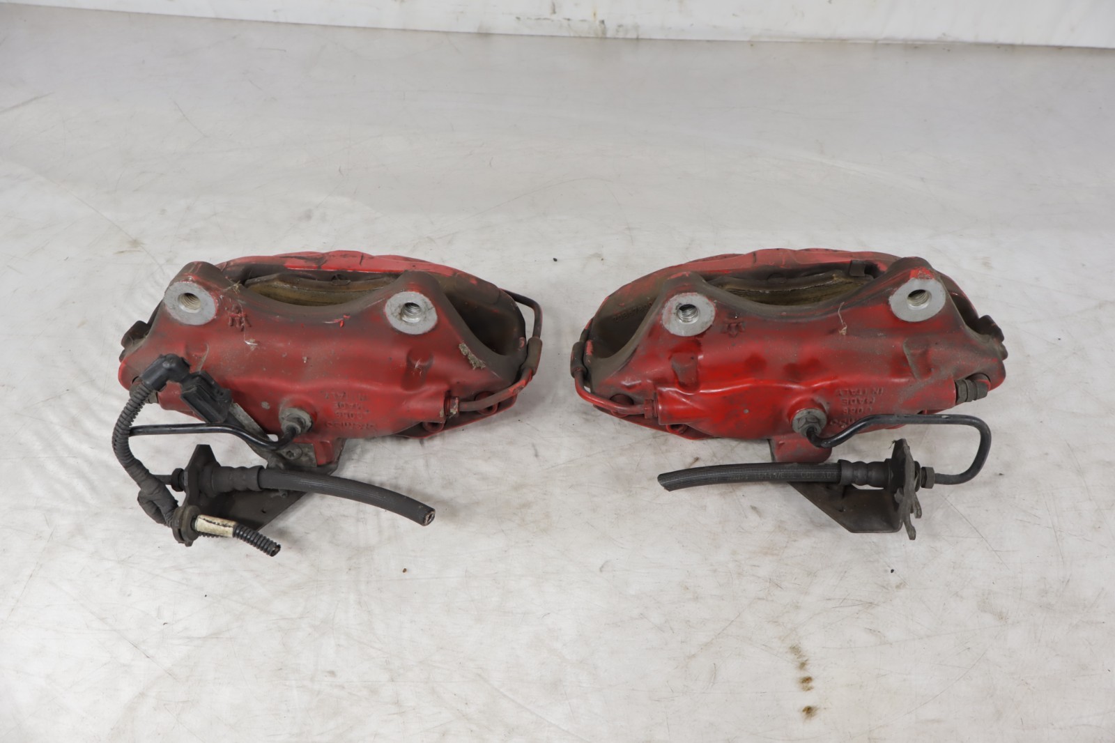 Maserati Ghibli 2014-2024 Rear Right Brembo brake caliper with pads Red