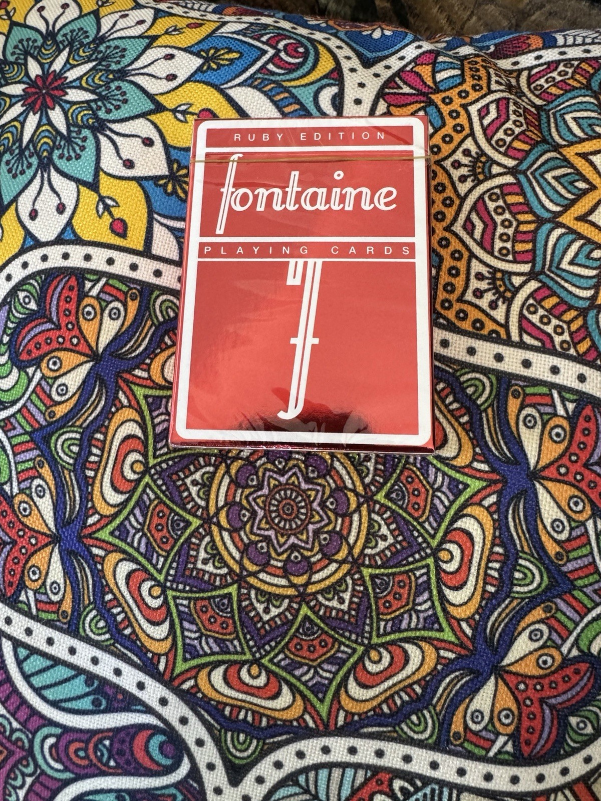 Fontaine Ruby playing cards : cartes de poker pour animer vos soirées jeux entre amis