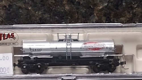 Vagón cisterna Atlas Trains escala N Fulane Corp FCX 133 11.000 galones #43312 | Condition: New