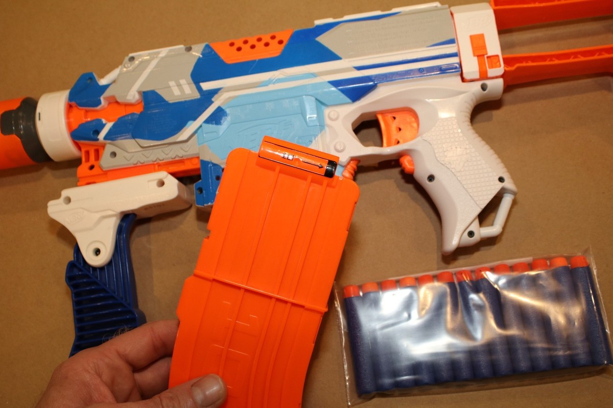 NERF-N-STRIKE ELITE STRYFE BATTLE CAMO Motorized Dart Blaster w