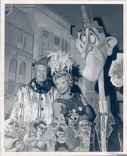 1964 Miami Alfred Barton Mrs Bker Sun Hat Clothing 8X10 Historic Vintage Photo