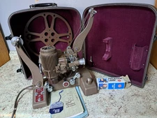 Vintage 1930s Bell & Howell 16mm Filmo Showmaster Silent Projector 129G In Case