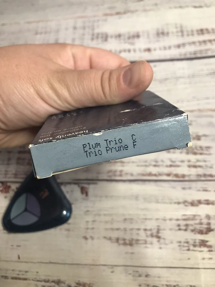 Nuevo de Lote Antiguo Avon Color Heavenly Soft Sombra de Ojos Trío PLUM TRIO C 0.10 oz 3 g Maquillaje Púrpura Foto 4 de 4