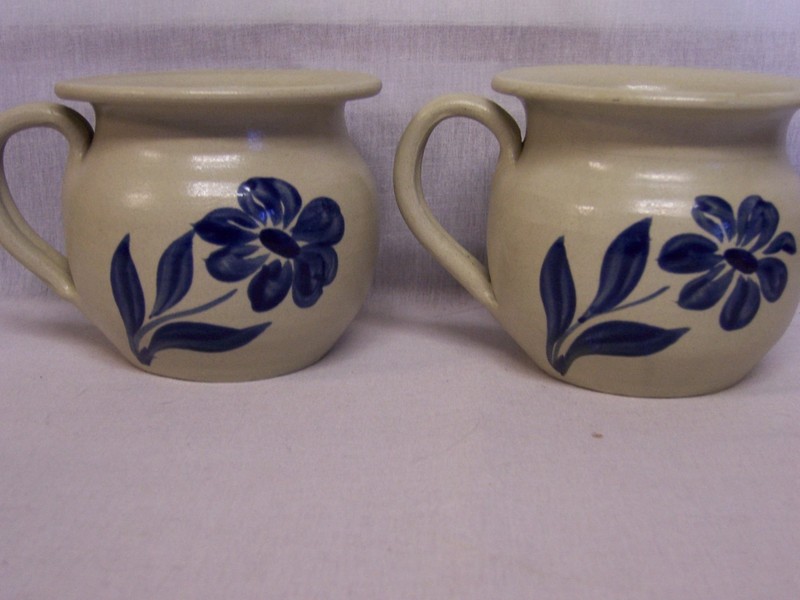 WILLIAMSBURG POTTERY SALT GLAZED COBALT BLUE FLOWER MUG X 2
