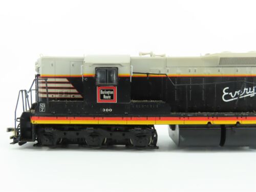 HO Scale Proto 2000 8224 CBQ Burlington SD7 Diesel Locomotive #300 - Picture 2 of 13