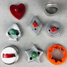 Vintage Cookie Biscuit Sandwich Cutter Lot of 8 Wood handles Metal and plastic