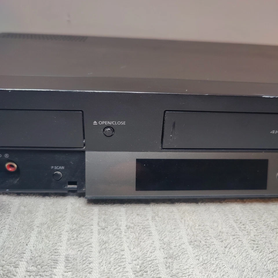 Samsung DVD-V9700 DVD VCR Combo Player HDMI No Remote Tested Works! READ!!! - Image 4 of 4