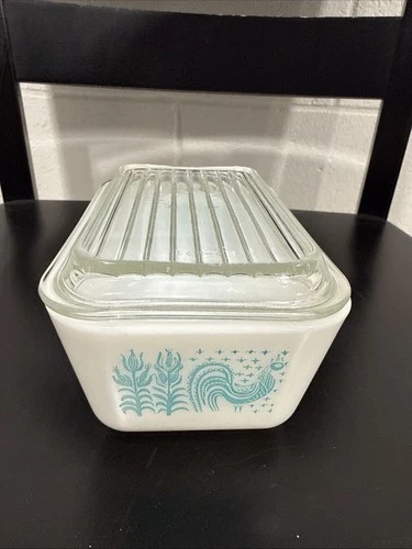 Vintage Pyrex Refrigerator Dish With Cover 7" X 4" Butterprint Rooster READ