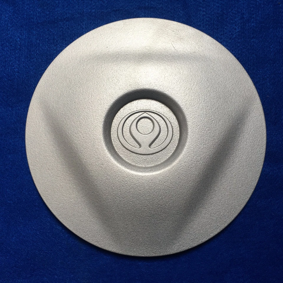 UN JUEGO de tapas centrales OEM 1995 Mazda Millenia 8613 #64767 Foto 3 de 4