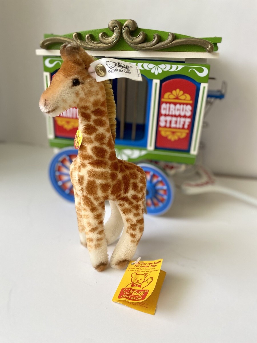 Steiff Golden Age Of The Circus Giraffe & Circus Wagon 4167/5000
