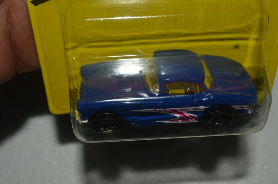 1996 Matchbox Superfast '62 Corvette Coll #32 Cor Azul Microfone Selado 1:58 - Imagem 4 de 4