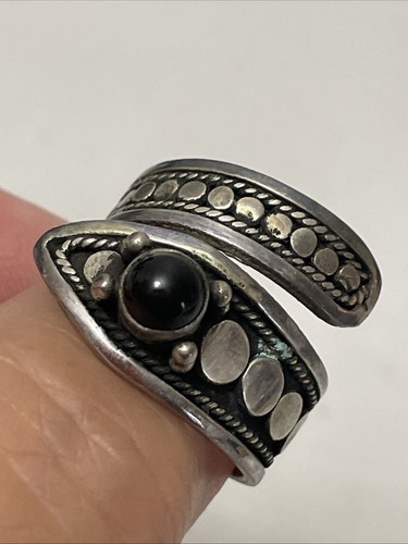 Sterling Onyx Ring Size 6 (6.3 Grams) - Picture 6 of 8