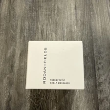 BRAND NEW Rodan + Fields Therapeutic Scalp Massager 