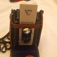 Argus Argoflex Seventy-Five TLR 120 Film Camera w/ Brown Leather Case