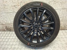 17" ALLOY WHEEL WITH DAMAGED TYRE 225/45/R17 6856046 MINI CLUBMAN F54 2016