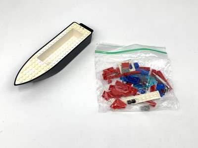 Lego 4002 - Town City Boat Riptide Racer - 1996 - 99% Complete! Missing Minifig