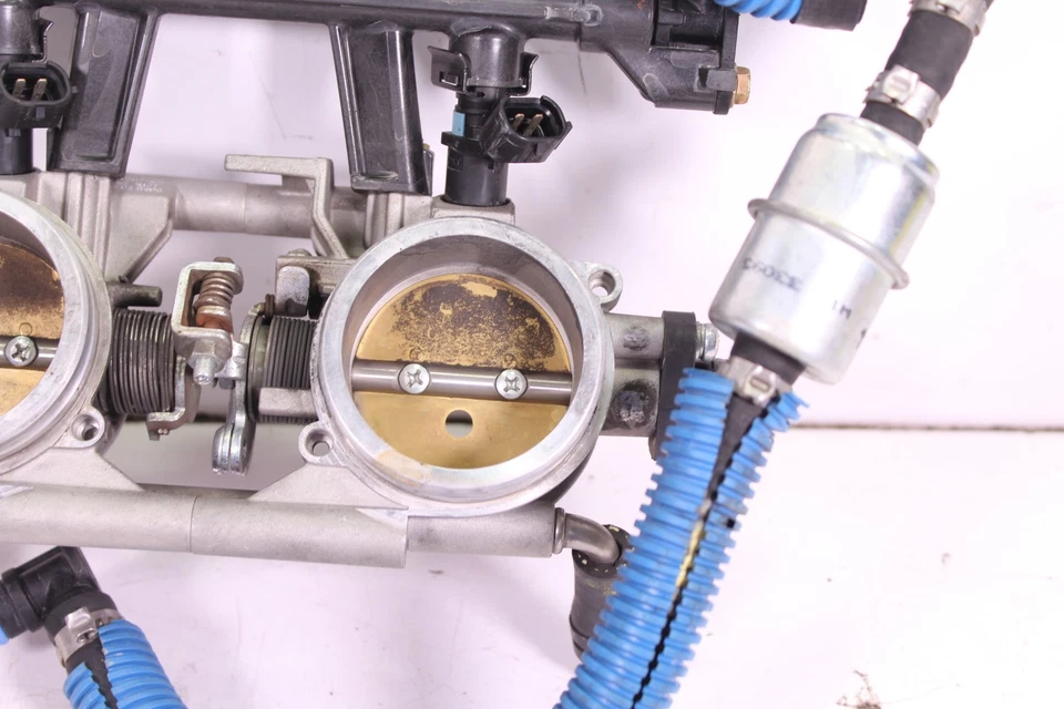 2017 SKI-DOO SUMMIT X 850 E-TEC THROTTLE BODIES WITH INJECTORS AND TPS 420893801 - Image 3 of 4