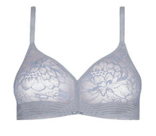 Image of Triumph Amourette Charm N01 Light Grey Non Wired Bra UK 32B