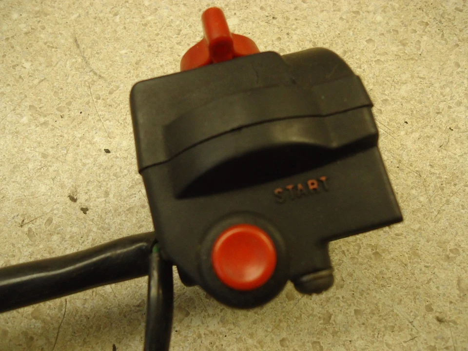 79-82 HONDA CB750C MANILLAR DERECHO INTERRUPTOR PARADA ARRANQUE KILL CB750 OEM CB900 Foto 3 de 4