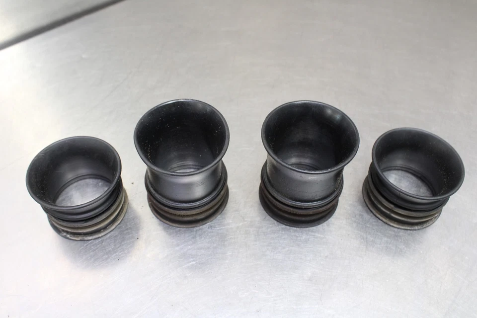 00-03 SUZUKI GSXR750 AIRBOX INTAKE VELOCITY STACKS 13881-35F00 13882-35F00 Foto 2 de 4