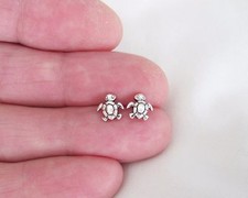 Sterling Silver 7mm tiny Sea turtle post stud earrings.