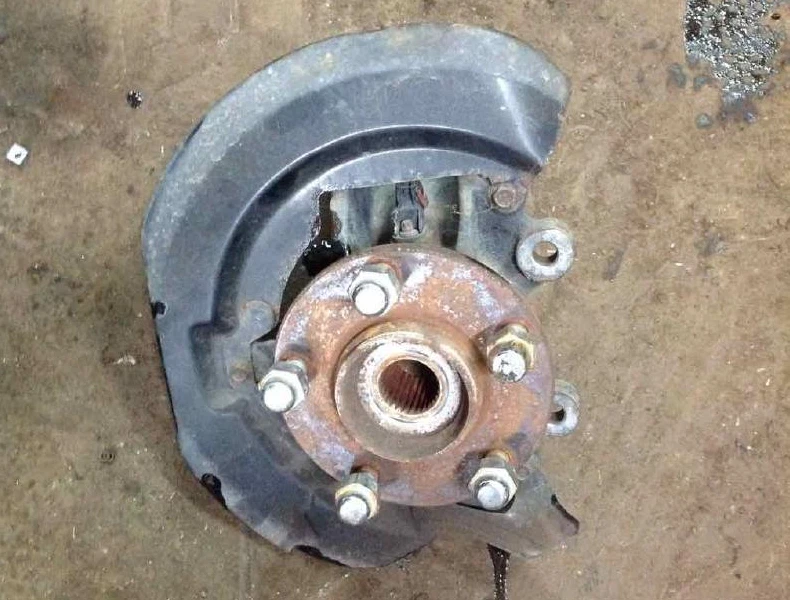 Mazda 2006-2012 5 pasajeros eje delantero derecho nudillo fabricante de equipos originales Foto 2 de 4