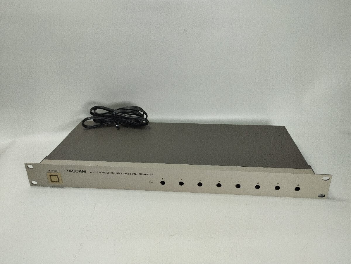 アンプ TASCAM LINE CONVERTER USED TASCAM LA-81 8ch Balanced to Unbalanced Line Converter